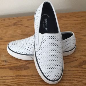 Sperry memory foam footbed!